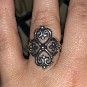 Size 7 James Avery ring